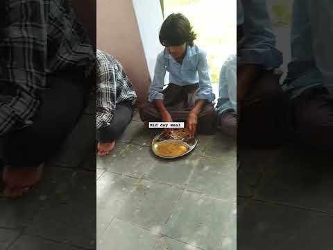 mid day meal scheme in Indian government school #middaymeals #governmentschools #sarkarischool