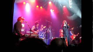 NEW YORK DOLLS - Kids Like You (Live in NYC 2011)