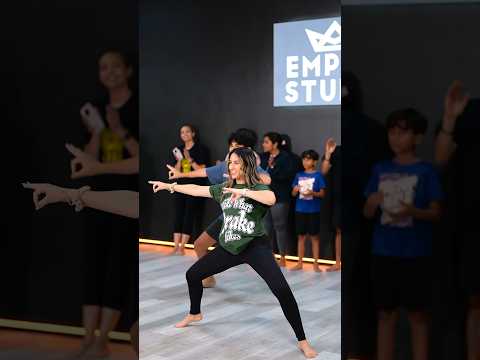Viral Girl Bhangra Dance to Diljit Dosanjh Song Case #bhangraempire #diljitdosanjh #case