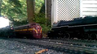 preview picture of video 'Three Trains Meet at the Junction (Garden Railroad)'
