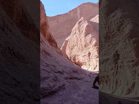 explorando la garganta del diablo en San Pedro de Atacama #chile #travelvlog