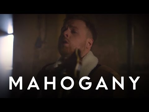 Tom Walker - Fly Away With Me | Mahogany Session