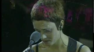 Carmen Consoli - Quattordici luglio (L&#39;Anfiteatro e La Bambina Impertinente)