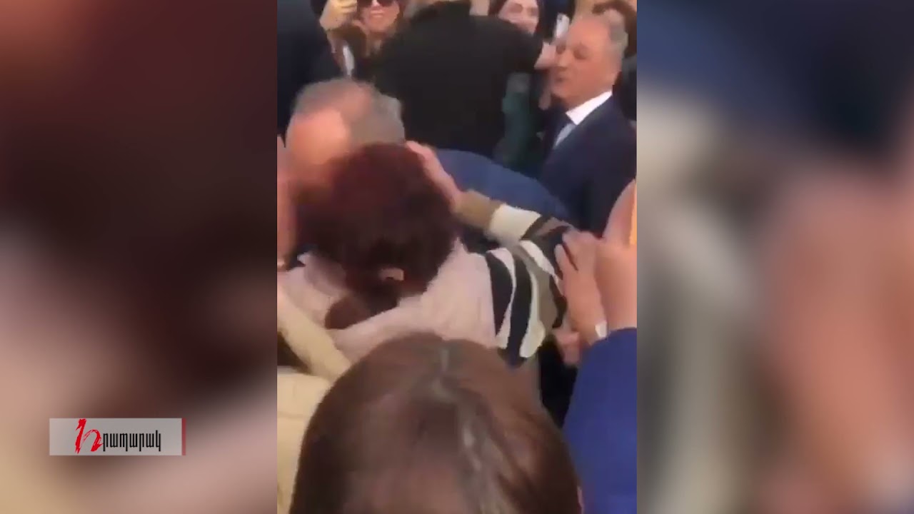 Հանրահավաքն առանց համբույրի չանցավ
