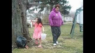 preview picture of video 'our easter egg hunt mar31 2013'