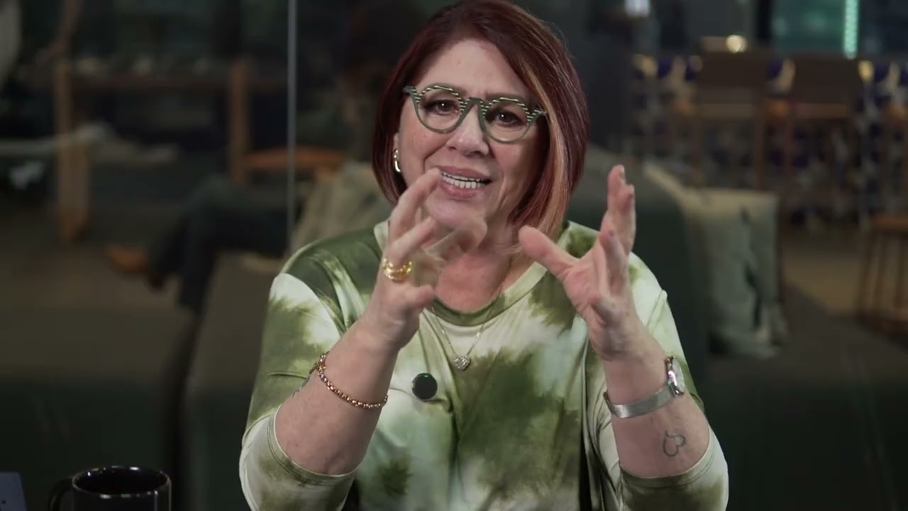 CUIDADO! As redes sociais estão sabotando sua saúde mental! com Dra Anahy