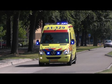 [PRIMEUR] A1, WAS-300 Ambulance 21-129 Haps naar het Radboud UMC Nijmegen