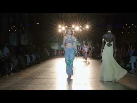 Elsemarie Riis for Etro SS 2022 Milan Fashion Week september 23, 2021