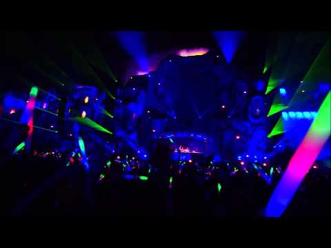 Dimitri Vegas & Like Mike - Sweet Nothing (Calvin Harris) @ Tomorrowland 2013