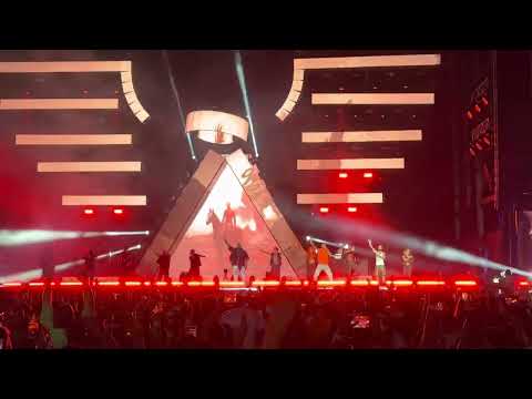 Arcangel Live ft Sech, Romeo Santos y Chris Lebron- Por qué sigues con él y SIRI