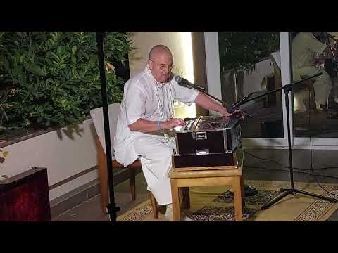 Prabhavishnu Prabhu Chants Hare Krishna at Rasamrita Kunj in Mayapur on March 14