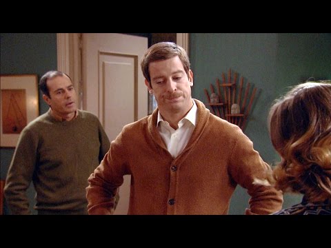 Amar C820 Marcelino descubre a un camarada comunista en casa de Leonor