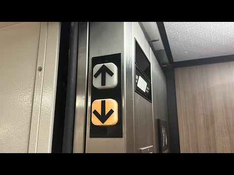 Dover Oildraulic Elevator 2 at the Hampton Inn and Suites Orlando East/UCF- Orlando, FL, USA