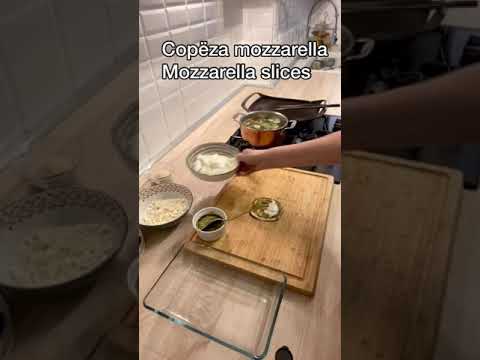 Eggplant rolls with pesto and Mozzarella- Role patellxhani me pesto dhe Mozzarella