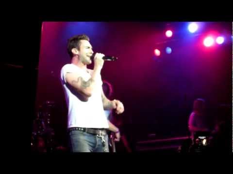 Adam Levine & James Valentine (Maroon 5) - Harder To Breathe.MOV
