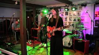 Ellen Sundberg - "Vägen är lång" @ Carlas