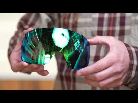 ChromaPop™ Lenses in Smith Ski and Snowboard Goggles