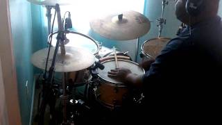 Andrae Crouch ft Marvin Winans - Let The Church Say Amen (Drum Cover)