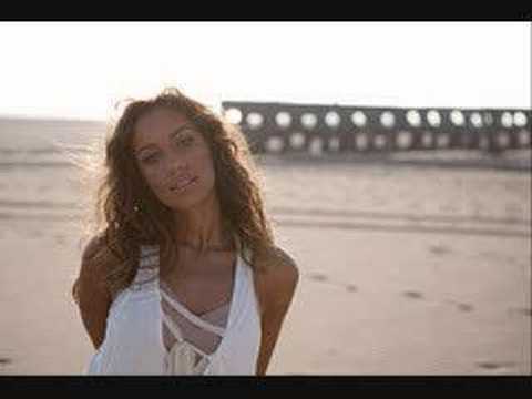 download lagu mp3 mp4 Leona Lewis Angel Free Mp3 Download, download lagu Leona Lewis Angel Free Mp3 Download gratis, unduh video klip Leona Lewis Angel Free Mp3 Download