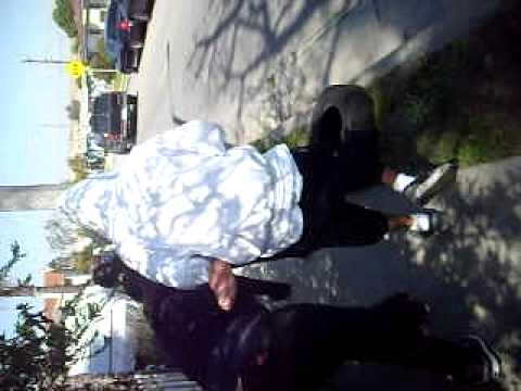 chackko his neck is black!!!