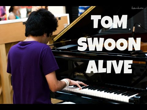 Tom Swoon vs Ale Q & Sonny Noto - Alive (EPIC PIANO SOLO)
