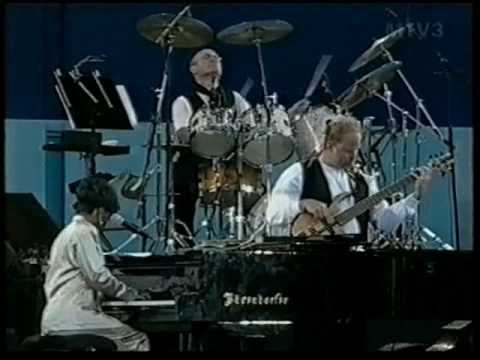 Phil Collins Big Band Feat. Oleta Adams Perfoming New York State of Mind