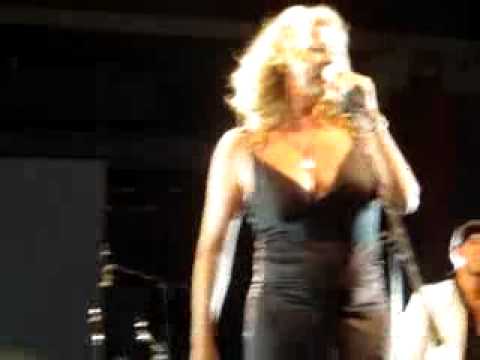 SANDRA IN ATHENS MARIA MAGDALENA & JOHNNY WANNA LIVE 23 7 2008