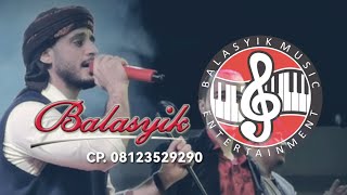 Download lagu Balasyik Live Ceremony MTQ Jawa Timur - Assalamualaika - mp3