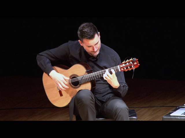 "Soniquete". Carlos Pi&ntilde;ana, guitarra. Miguel &Aacute;ngel Orengo, percusi&oacute;n