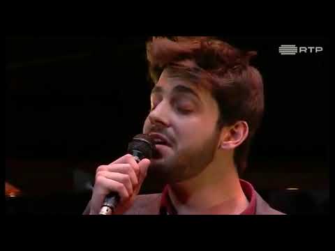 Salvador Sobral   Só Um Beijo ft  António Zambujo Live