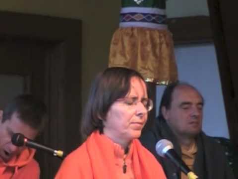 SYVC # 384 Swami Kailasananda Chants Jaya Ganesha. 50th Anniversary 2012.