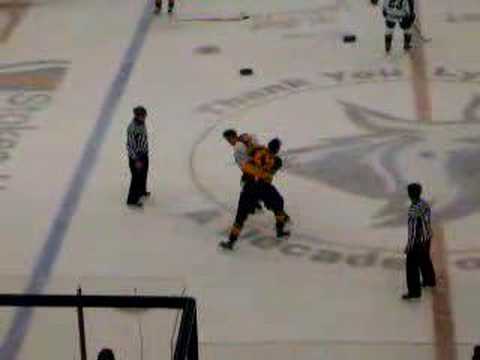 Riley Emmerson vs Will Bodine