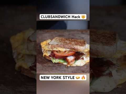 The ultimate club sandwich from New York 🤯🥓🍳