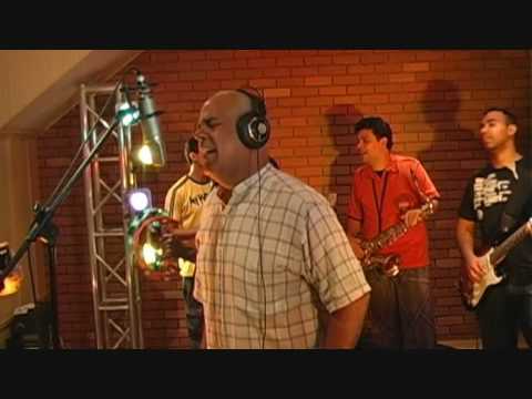 Mattos Nascimento Só Ele é Santo