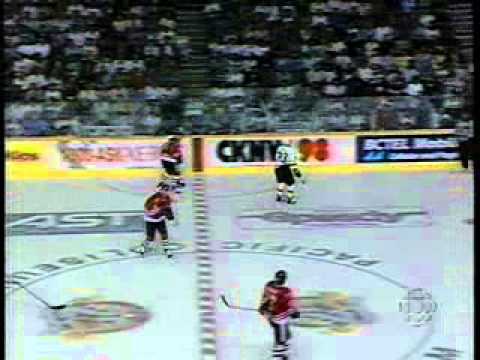 NHL 1995, Game 3 - Chicago Blackhawks vs Vancouver Canucks