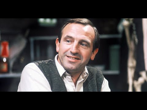 With Great Pleasure -  Leonard Rossiter 29 8 81 BBC Radio 4