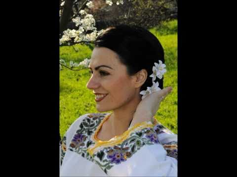 Elena Simionesei - Ce te miri, bade, de mine?