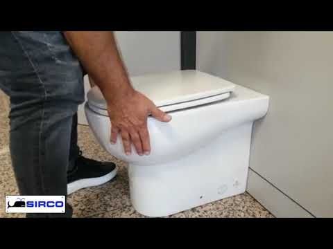 Come installare un sedile copriwc con le cerniere regolabili e a sgancio rapido