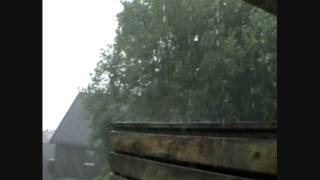preview picture of video 'Thunderstorm over Tranby, Norway, 2009 07 30'