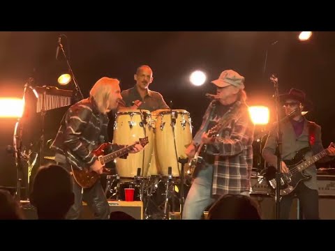 Neil Young and Stephen Stills and Joe Walsh - Mr. Soul 15/4/2023 - Los Angels