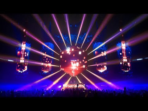 Above & Beyond play 'Andrew Bayer - Immortal Lover' (Live at Transmission Prague 2018) [4K]
