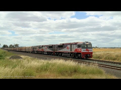SCT 5PM9 Boxcars & Containers - PoathTV Australian Trains & Railways