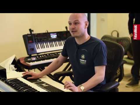 In The Studio With Noisia - part 1 (Martijn van Sonderen) (Перевод "FM RUS")