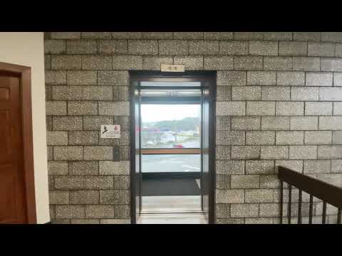 Dover Oildraulic Traditional Dry-Powered Hydraulic Scenic Elevator @ Viola Building - Cranberry, PA