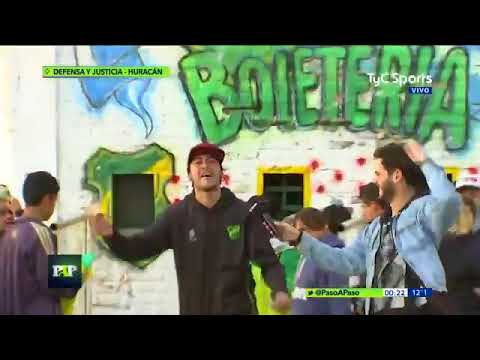 El hincha de Defensa feliz porque le sobraron $40