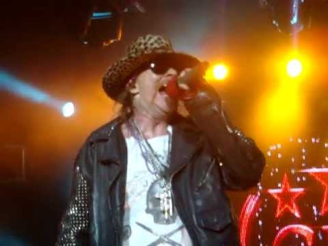 Guns N' Roses - New Years Eve 2011 - Paradise City - The Joint - Las Vegas