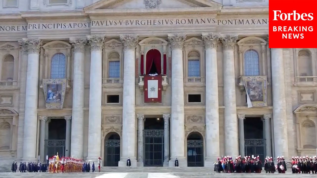 FULL EVENT: Pope Francis Delivers His ‘Urbi Et Orbi’ Christmas Address At The Vatican