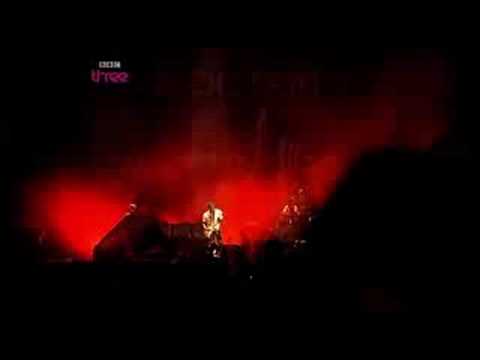 #4 Bloc Party - Two more years (Live at Reading 08)