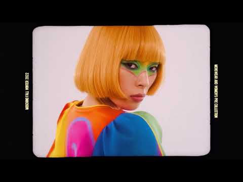 MOSCHINO Pre-fall 2022