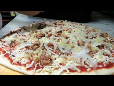 download lagu mp3 mp4 Bacon And Onion Pizza, download lagu Bacon And Onion Pizza gratis, unduh video klip Bacon And Onion Pizza